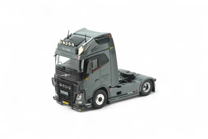 Tekno Volvo FH4 Globetrotter XL Cavalo Mecânico Weeda Holanda