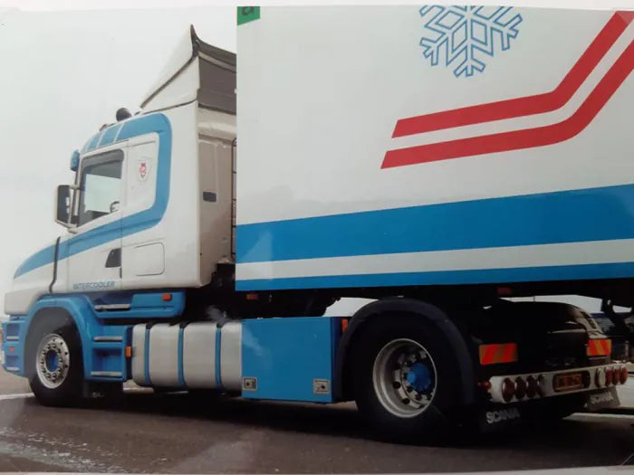 Tekno Scania T144 Torpedo com Semirreboque Frigorífico 3 Eixos Besseling