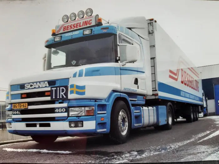 Tekno Scania T144 Torpedo com Semirreboque Frigorífico 3 Eixos Besseling
