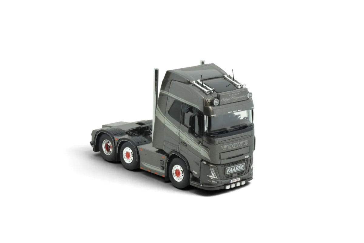 Tekno Volvo FH Aero Globetrotter 6x2 Cavalo Mecânico Philippe Muysewinkel